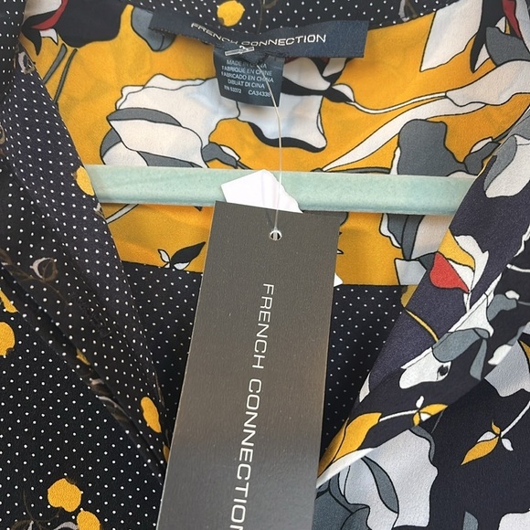 French Connection NWT Navy Yellow Aventine Shirt Medium - Picture 11 of 11